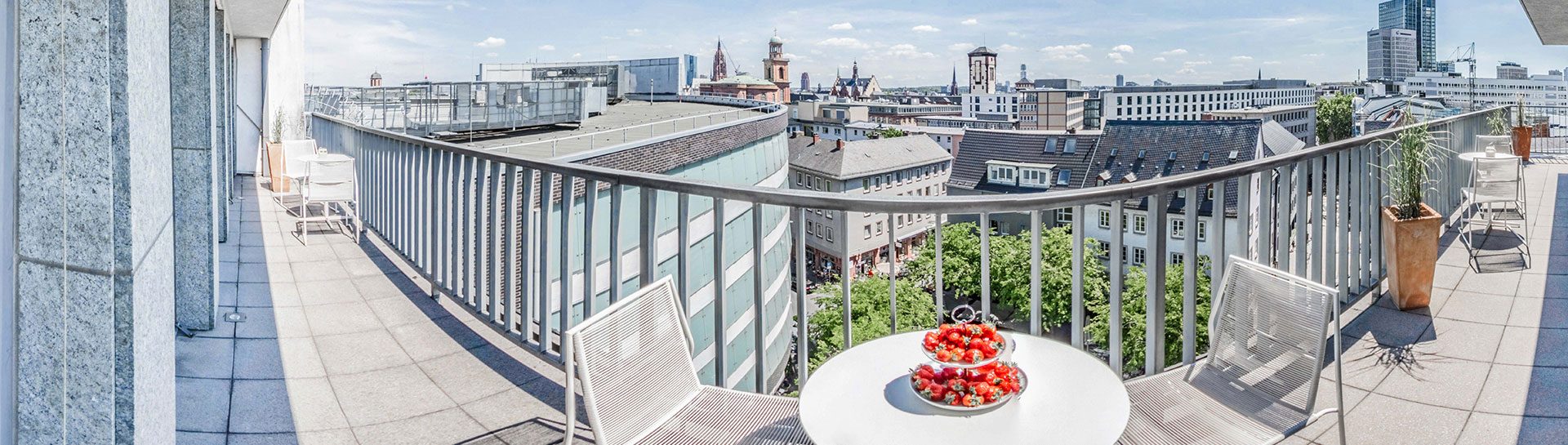 header_frankfurt_dachterrasse